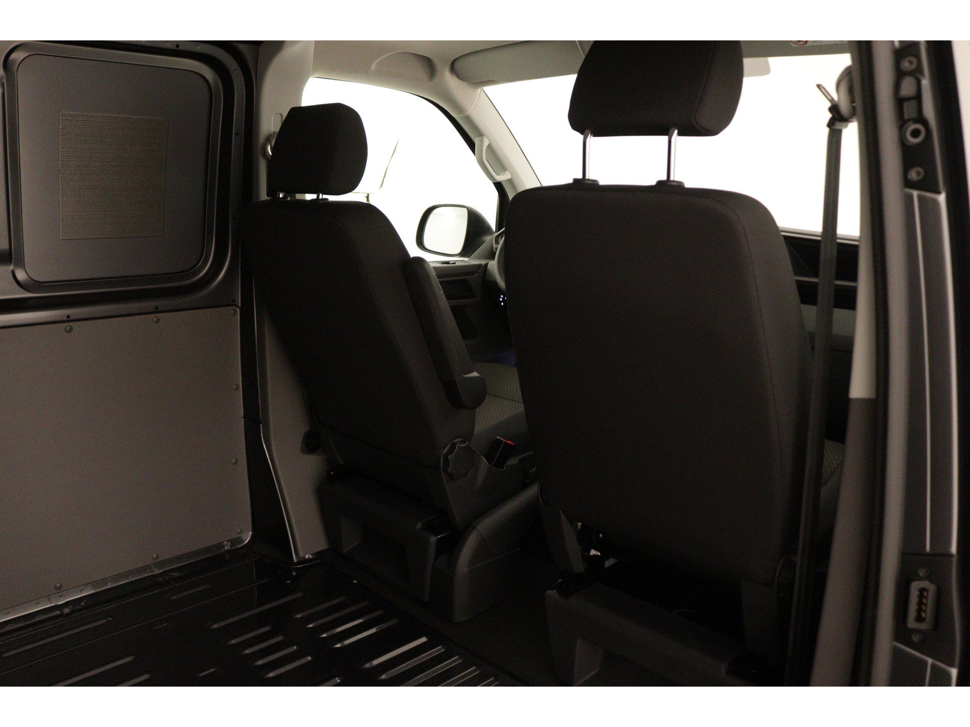 Volkswagen - Transporter 2.0 TDI L2H1 28 Comfortline - 2023