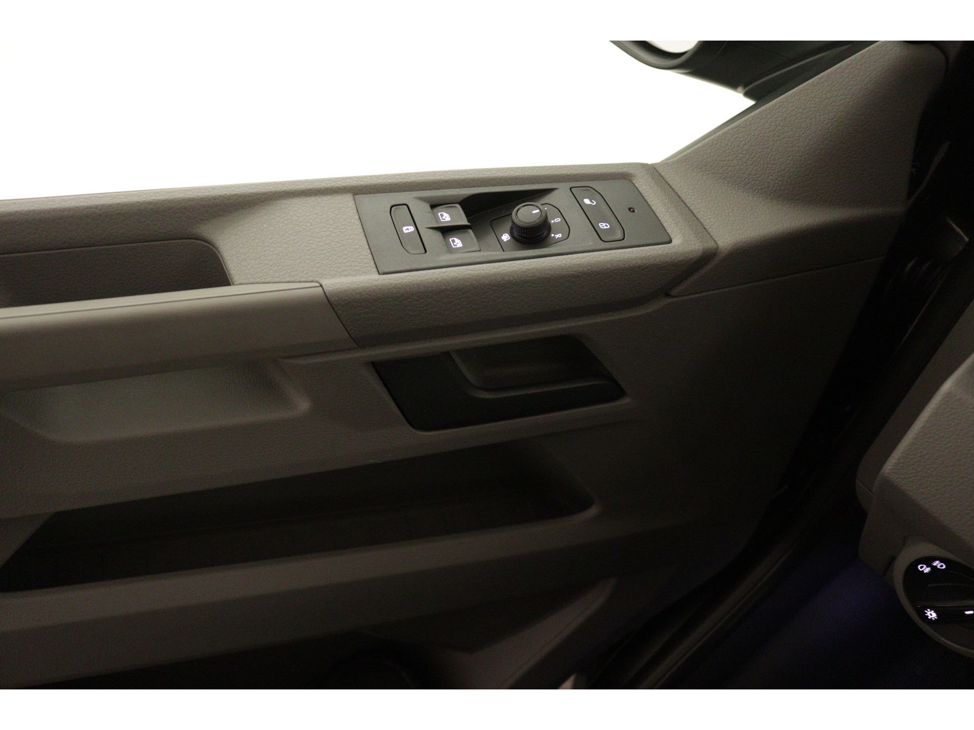 Volkswagen - Transporter 2.0 TDI L2H1 28 Comfortline - 2023
