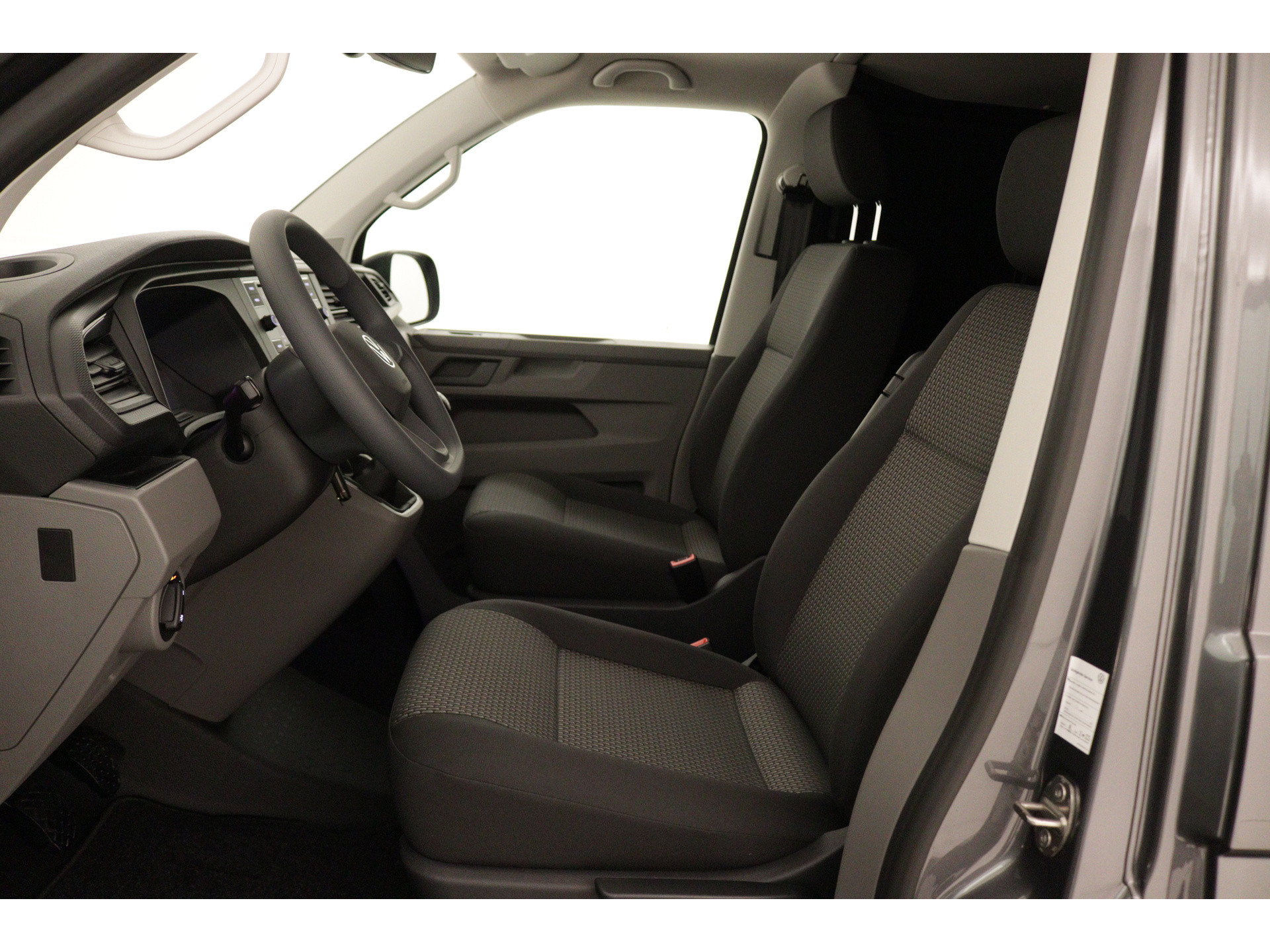 Volkswagen - Transporter 2.0 TDI L2H1 28 Comfortline - 2023