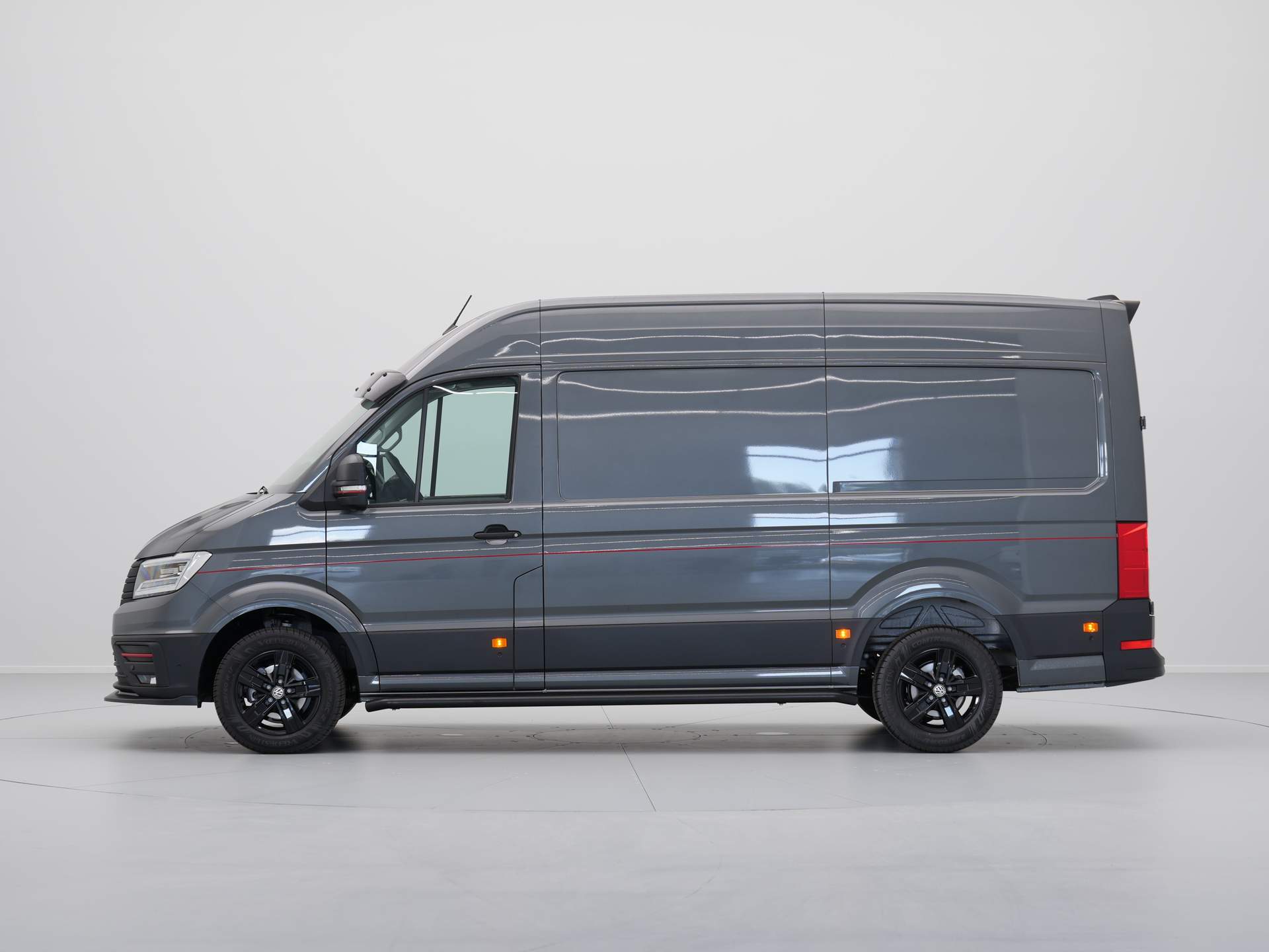 Volkswagen - Crafter 35 2.0 TDI L3H3 Exclusive Hero Edition - 2023