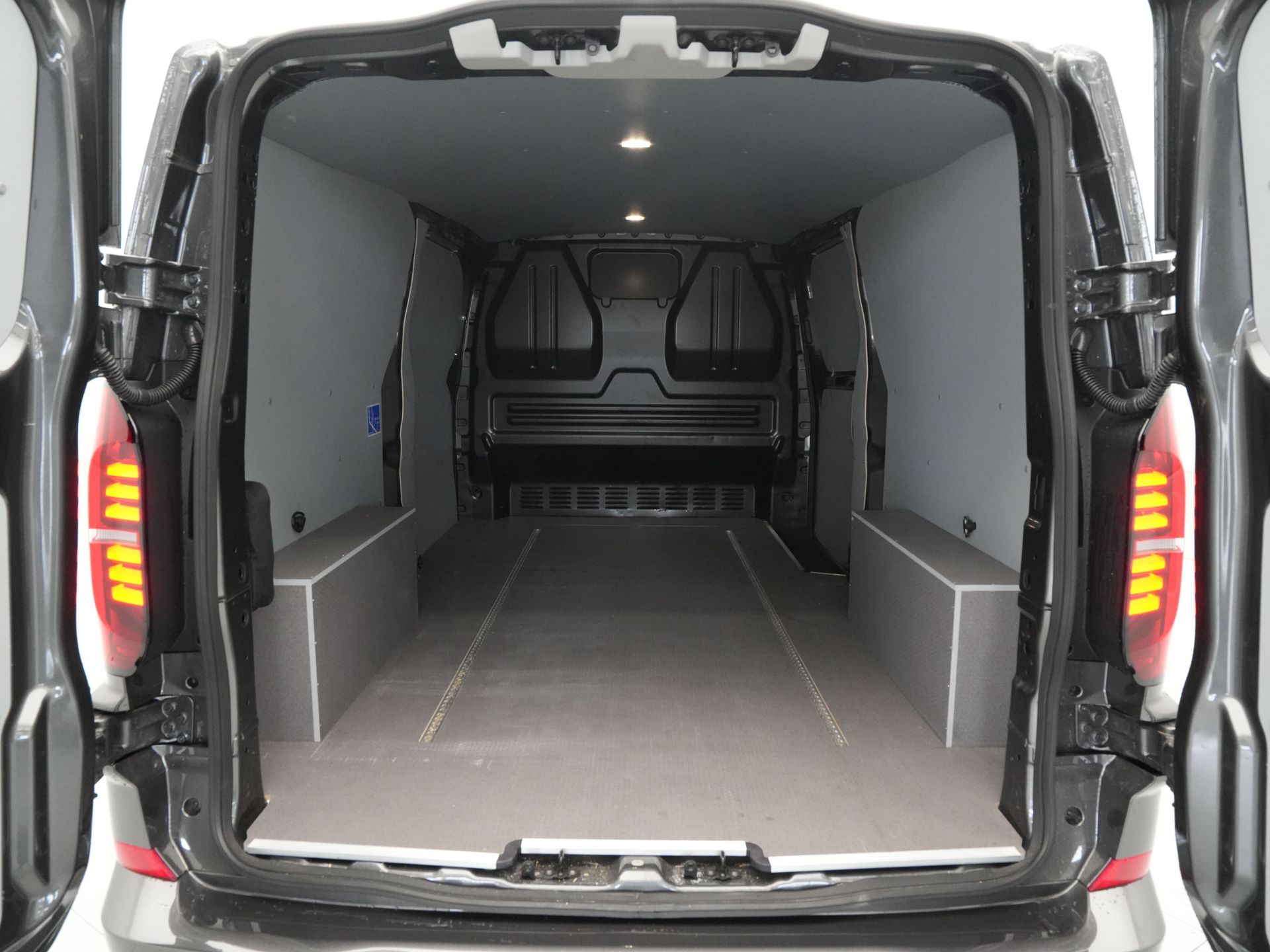 Volkswagen - Transporter 2.0 TDI 110kW 150PK L2H1 Style AUT Intro - 2024